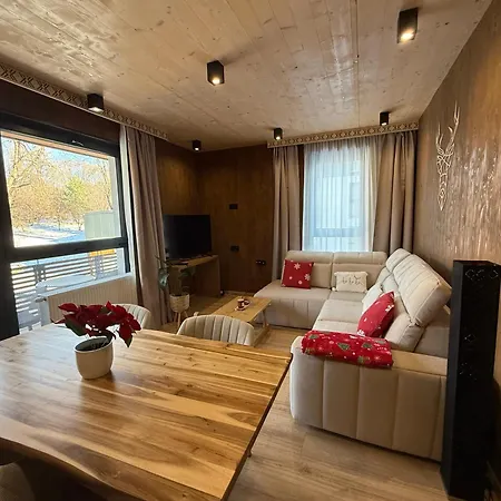 Forest, アパート *