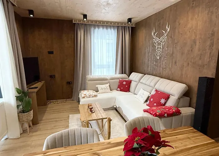 アパート Forest, *