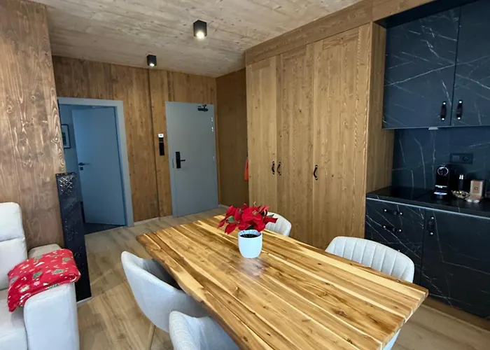 Forest, アパート タトランスカー・シュトゥルバ